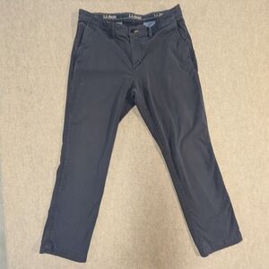 L.L. Bean Men's Dark Blue Navy Chinos Standard Fit Pants Size Men's 36 32
